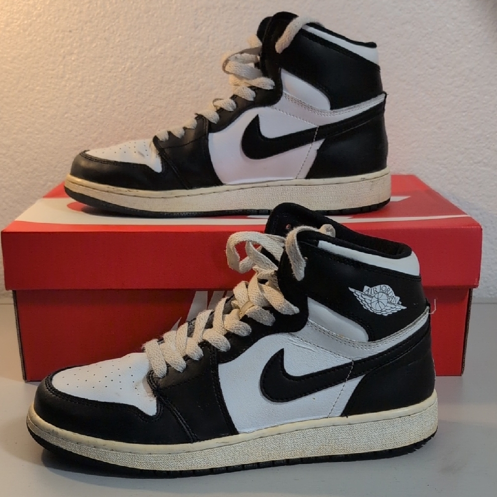 Jordan 1 Black and White High-Top sneakers